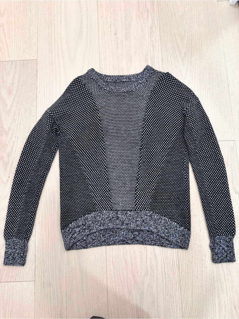Lululemon Yogi Crew Black/White/Gray Knit Sweater Merino Wool Blend sz 6